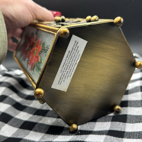 Hexagon Glass Candle Holder - Picture 5 of 5